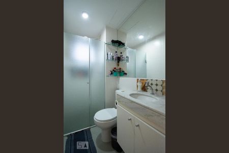 Apartamento para alugar com 55m², 2 quartos e 1 vaga Apartamento para alugar com 55m², 2 quartos e 1 vagaBanheiro