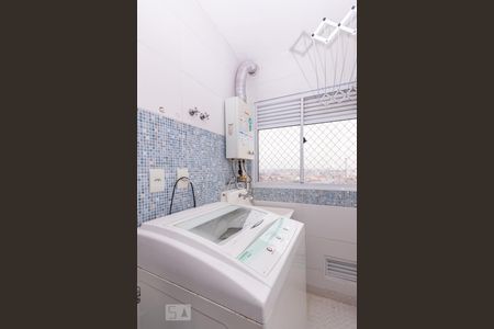 Apartamento à venda com 46m², 2 quartos e 1 vaga Apartamento à venda com 46m², 2 quartos e 1 vagaÁrea de serviço