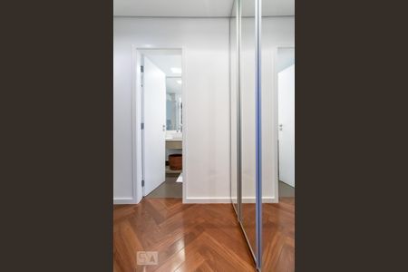 Apartamento para alugar com 89m², 2 quartos e 2 vagasCloset