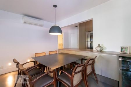 Apartamento para alugar com 89m², 2 quartos e 2 vagasSala