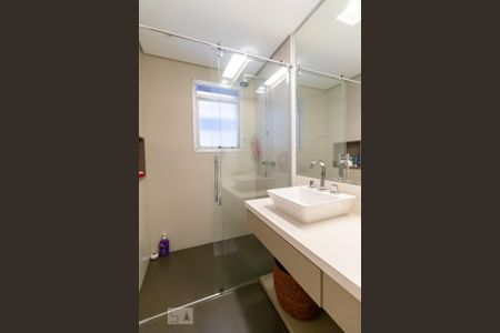 Apartamento para alugar com 89m², 2 quartos e 2 vagasBanheiro da suíte
