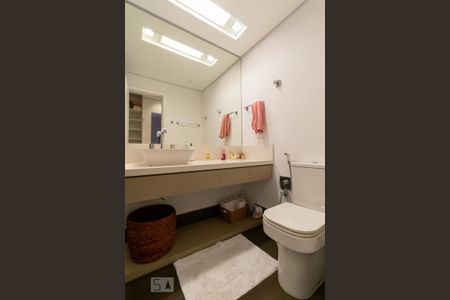 Apartamento para alugar com 89m², 2 quartos e 2 vagasBanheiro da suíte