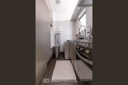 Apartamento para alugar com 89m², 2 quartos e 2 vagasCozinha
