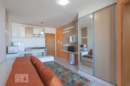 Estúdio de kitnet/studio para alugar com 1 quarto, 26m² em Centro, Curitiba