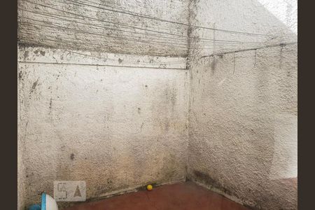 Casa à venda com 90m², 2 quartos e sem vaga Casa à venda com 90m², 2 quartos e sem vagaQuintal