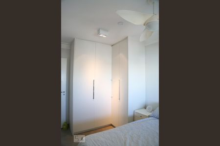 Studio à venda com 58m², 1 quarto e 1 vaga Studio à venda com 58m², 1 quarto e 1 vagaQuarto