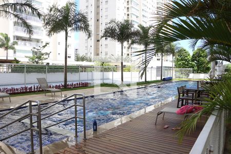 Apartamento à venda com 75m², 3 quartos e 2 vagasÁrea comum - Piscina