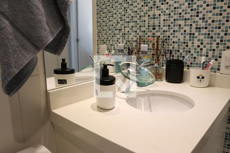 Apartamento à venda com 75m², 3 quartos e 2 vagasBanheiro