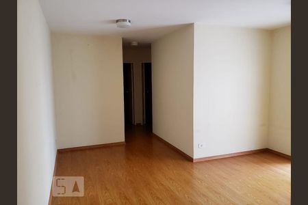 Sala de apartamento para alugar com 3 quartos, 70m² em Santa Teresinha, São Paulo