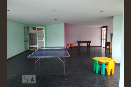 Apartamento para alugar com 70m², 3 quartos e 1 vagaÁrea comum - Salão de festas