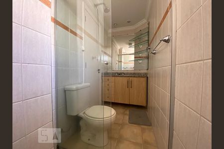 Apartamento à venda com 75m², 2 quartos e 2 vagasBanheiro do Quarto Suíte 1