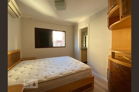 Apartamento à venda com 75m², 2 quartos e 2 vagasQuarto Suíte 1
