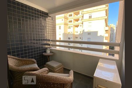 Apartamento à venda com 75m², 2 quartos e 2 vagasVaranda