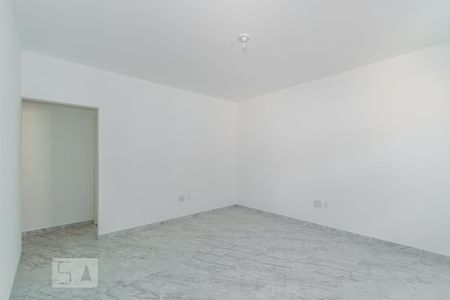 Sala de kitnet/studio para alugar com 2 quartos, 60m² em Penha, Rio de Janeiro