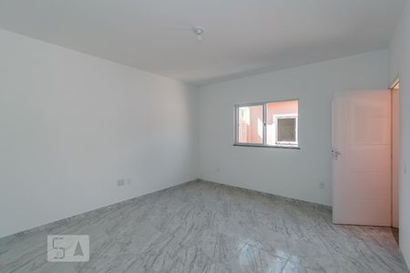 Sala de kitnet/studio para alugar com 2 quartos, 60m² em Penha, Rio de Janeiro