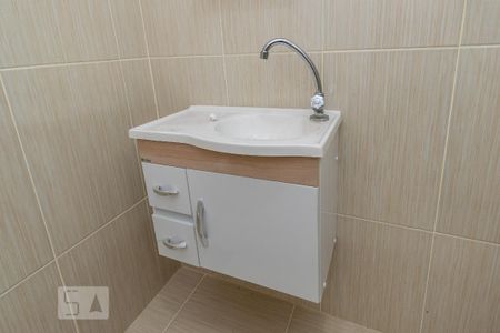Casa para alugar com 45m², 1 quarto e sem vaga Casa para alugar com 45m², 1 quarto e sem vagaBanheiro - Pia e armário