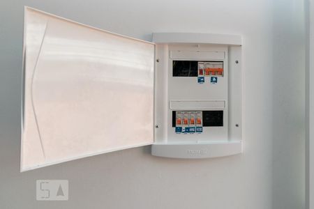 Casa para alugar com 45m², 1 quarto e sem vaga Casa para alugar com 45m², 1 quarto e sem vagaQuadro de luz