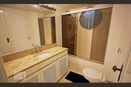 Banheiro 1 de apartamento à venda com 3 quartos, 125m² em Copacabana, Rio de Janeiro