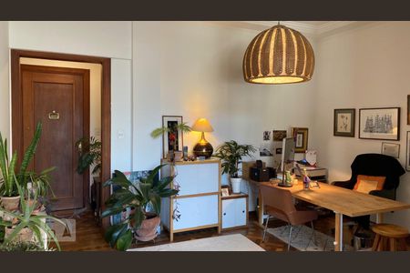 Apartamento à venda com 92m², 2 quartos e sem vagaSala