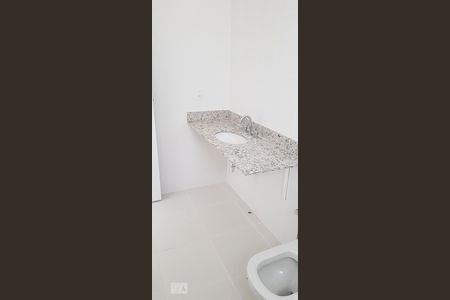 Apartamento para alugar com 120m², 2 quartos e 1 vaga Apartamento para alugar com 120m², 2 quartos e 1 vagaBanheiro da Suíte - Casal