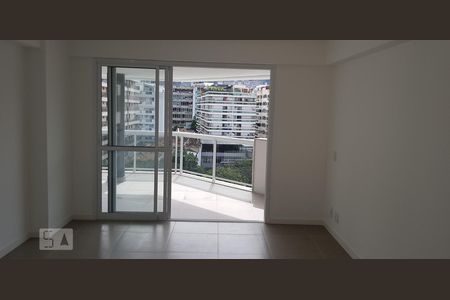 Apartamento para alugar com 120m², 2 quartos e 1 vaga Apartamento para alugar com 120m², 2 quartos e 1 vagaSala