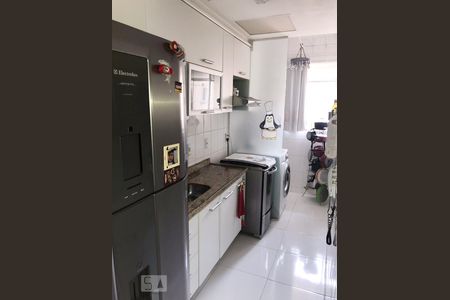 Apartamento à venda com 80m², 3 quartos e 1 vagaCozinha e Área de Serviço