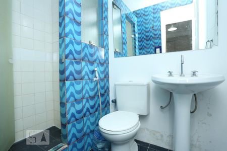 Banheiro da Suíte de apartamento à venda com 1 quarto, 58m² em Copacabana, Rio de Janeiro