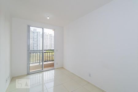 Sala de apartamento para alugar com 2 quartos, 47m² em Irajá, Rio de Janeiro