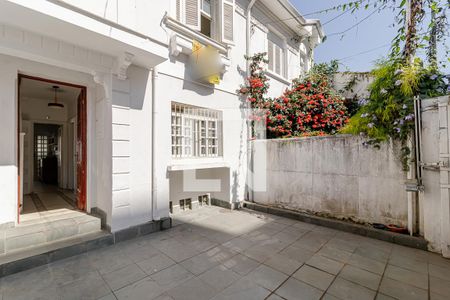 Casa à venda com 140m², 3 quartos e 2 vagasGaragem