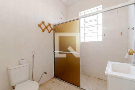 Casa à venda com 140m², 3 quartos e 2 vagasBanheiro 