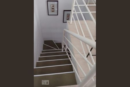 Escadas de apartamento à venda com 2 quartos, 116m² em Vila Industrial, Campinas