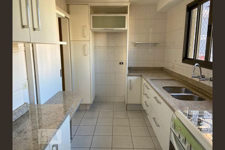 Apartamento para alugar com 100m², 3 quartos e 2 vagasCozinha
