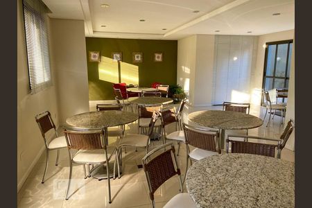 Apartamento para alugar com 100m², 3 quartos e 2 vagasÁrea comum - Salão de festas