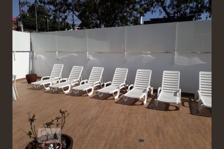 Apartamento para alugar com 73m², 3 quartos e 2 vagas Apartamento para alugar com 73m², 3 quartos e 2 vagasÁrea comum - Piscina
