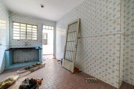 Casa à venda com 100m², 4 quartos e 2 vagas Casa à venda com 100m², 4 quartos e 2 vagasCozinha