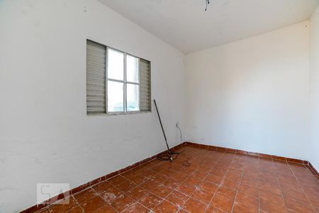 Casa à venda com 100m², 4 quartos e 2 vagas Casa à venda com 100m², 4 quartos e 2 vagasQuarto Edícula 2
