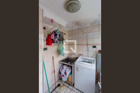 Apartamento à venda com 56m², 3 quartos e 1 vagaÁrea de Serviço