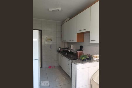 Apartamento à venda com 98m², 3 quartos e 2 vagas Apartamento à venda com 98m², 3 quartos e 2 vagasCozinha