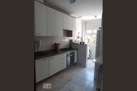 Apartamento à venda com 98m², 3 quartos e 2 vagas Apartamento à venda com 98m², 3 quartos e 2 vagasCozinha