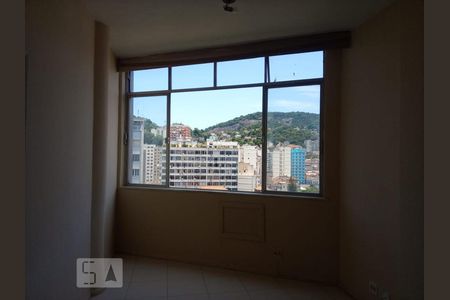 Sala/Quarto de kitnet/studio para alugar com 1 quarto, 27m² em Centro, Rio de Janeiro