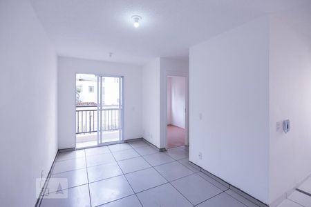 Apartamento para alugar com 43m², 2 quartos e sem vaga Apartamento para alugar com 43m², 2 quartos e sem vagaSala