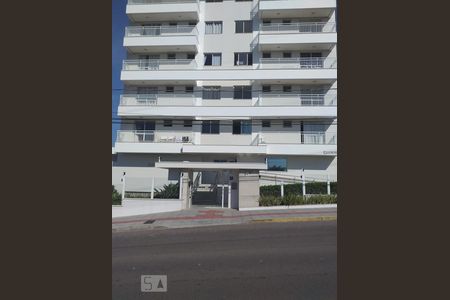 Apartamento para alugar com 75m², 2 quartos e 1 vaga Apartamento para alugar com 75m², 2 quartos e 1 vagaFachada
