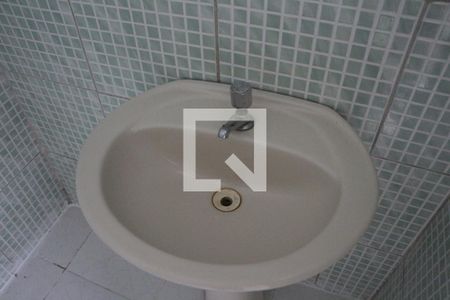 Casa para alugar com 110m², 2 quartos e 2 vagasBanheiro 2