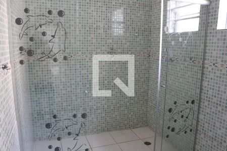 Casa para alugar com 110m², 2 quartos e 2 vagasBanheiro 1