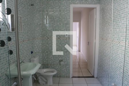 Casa para alugar com 110m², 2 quartos e 2 vagasBanheiro 1