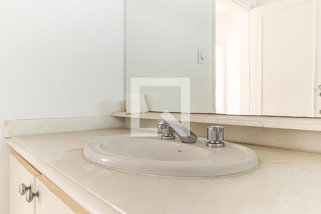 Apartamento para alugar com 120m², 3 quartos e 1 vagaBanheiro - Torneira