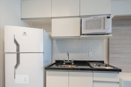 Studio para alugar com 33m², 1 quarto e 1 vaga Studio para alugar com 33m², 1 quarto e 1 vagaCozinha