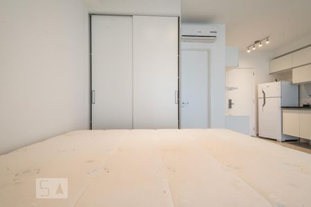 Quarto de kitnet/studio à venda com 1 quarto, 33m² em Brooklin Paulista, São Paulo