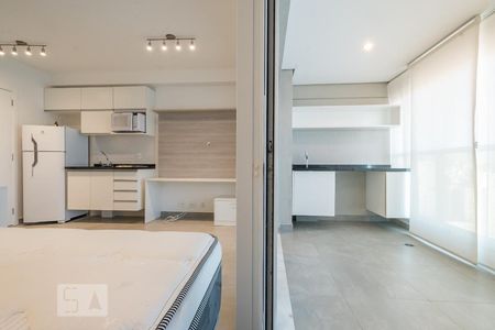 Quarto de kitnet/studio à venda com 1 quarto, 33m² em Brooklin Paulista, São Paulo