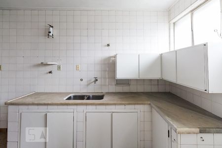 Cozinha de apartamento à venda com 2 quartos, 125m² em Higienópolis, São Paulo